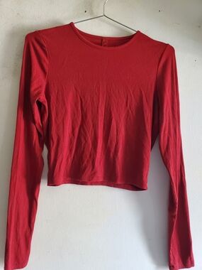 Skim Long Sleeve Ribbed Crop Top - Red.
